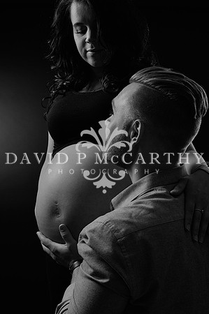 Loryn and Max in love with her bump